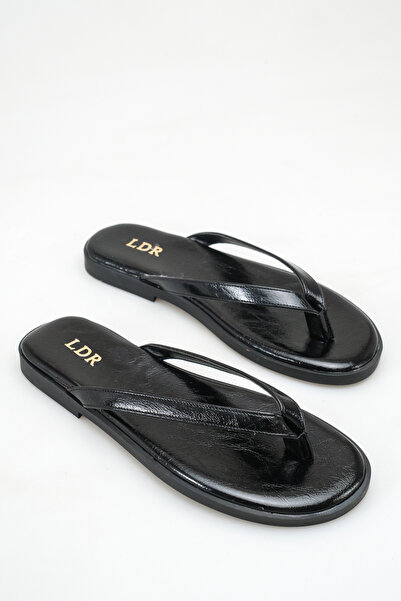 LDR Women's Black Patent Leather Flat Flip-Flops