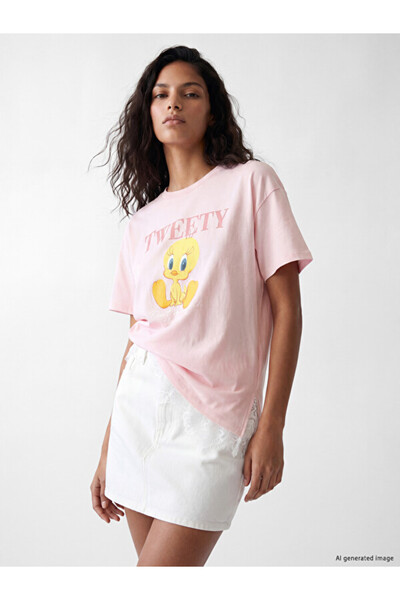 LC Waikiki Rmz Gi̇yi̇m Farkiyla Tweety Printed 100% Cotton Women's T-Shirt