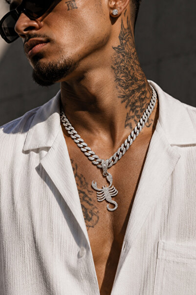 laria jewelry Hip Hop Iced Out Scorpion Pendant Cuban Chain Necklace