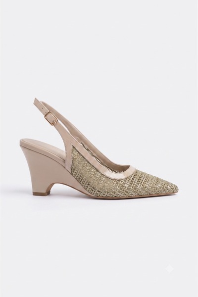 BOBx Women's Beige Color Straw Weave Thick Heeled Shoes Pointed Toe Slingback
