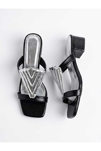 SOLEILIA Women's Black Silver Metallic Oyster Detailed Blunt Toe Thick Heeled...