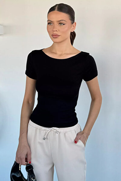 Aryena بلوزة ليكرا نسائية سوداء بياقة قاربية