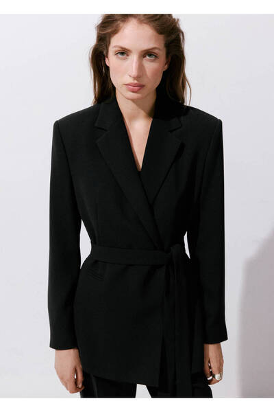 MANGO Woman Double-breasted blazer with belt
