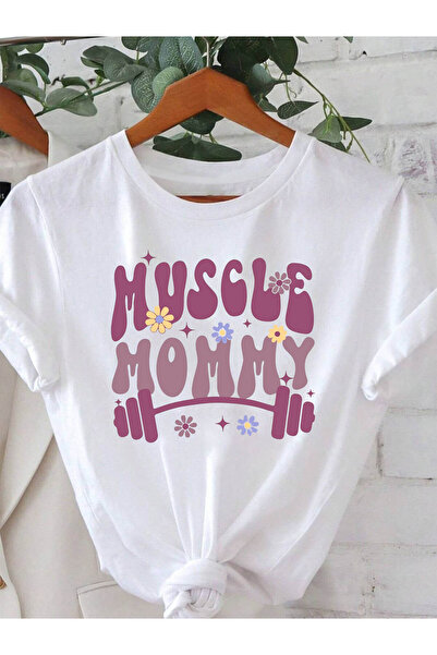 12 HERTZ MUSCLE MOMMY Graphic Print T-shirt, Short Sleeve Crew Neck Casual To...