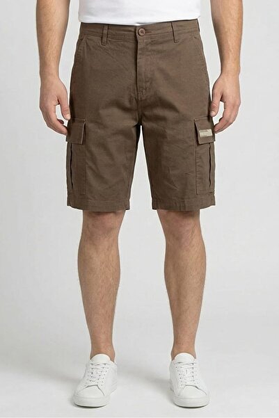 COLOR HUNT Men Brand Logo Cargo Shorts, Dark Taupe