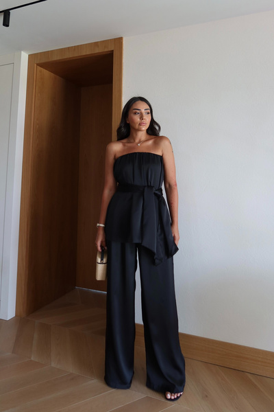 Özge Özgenç Strapless Blouse Pants Set