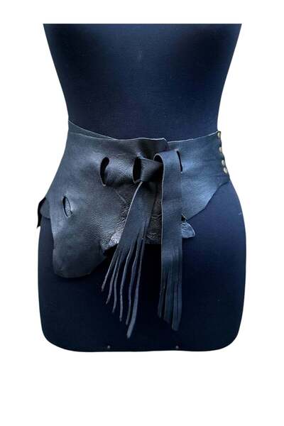 Yılday Gür Butik Leonora Asymmetrical Cut Tasseled Black Leather Belt