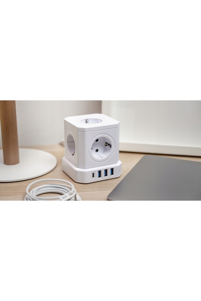 Newell Priză multiplă cu cablu prelungitor 1.5m, cu USB-C și USB-A, GAN