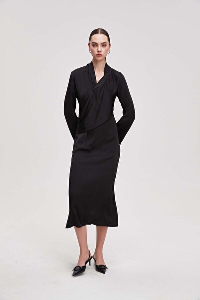 Livia Slim plain midi dress