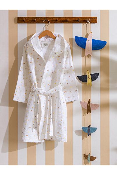 LC Waikiki Nevavm Printed Hooded Girl's Bathrobe with a Difference