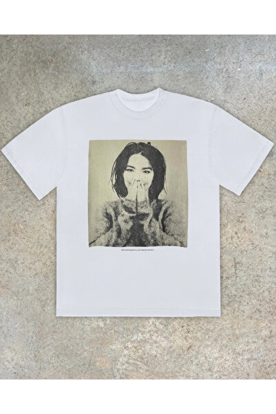 Grafftee Clothing تي شيرت كبير الحجم مطبوع عليه صور بيورك للجنسين