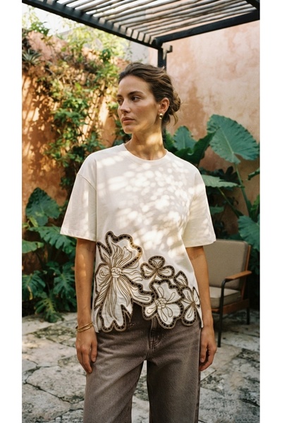 She Combines Women's White Hem Floral Embroidered Premium Oversize T-Shirt