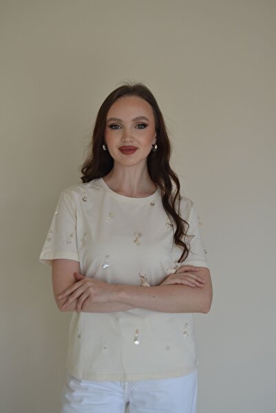 2TRENDY Women's Beige Short Sleeve Beaded Blouse