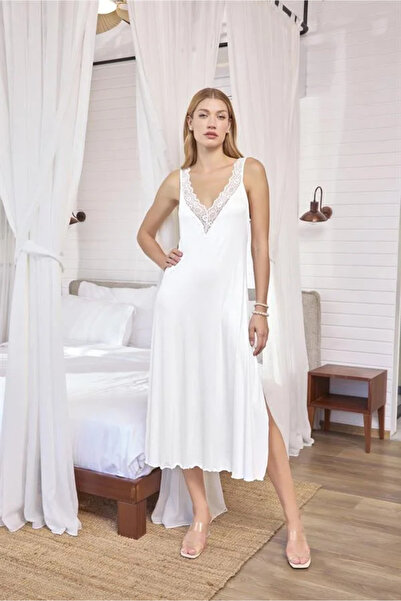SS HOME CONCEPT Chest and Back Low-Cut Lace and Slit Nightdress