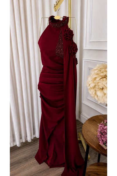 Nice Model Luxury Red Evening Gown Hand Embroidery Georgette Hand Work Gown with Cape