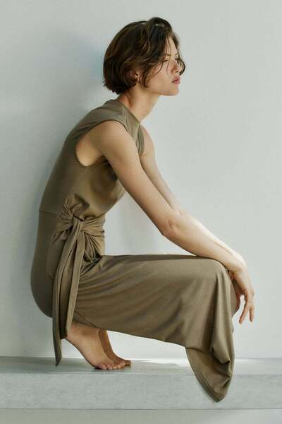 H&M Asymmetric tie-detail dress