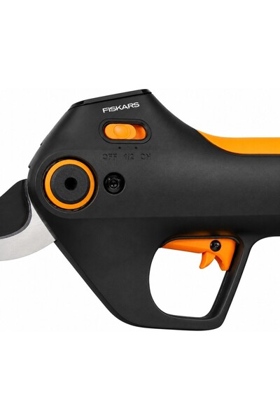 FiSKARS Akülü Budama Makası Bypass M Batarya Dahil 1082297