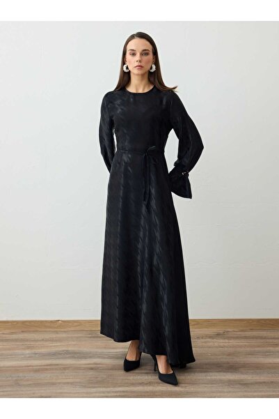 Refka Asymmetrical Cut Gold Sleeve Accessory Detailed Hijab Dress - Black -