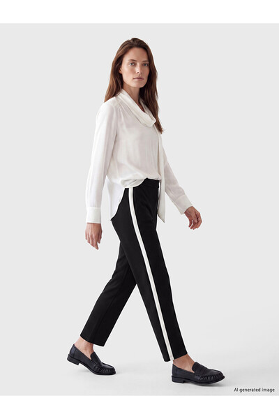 LC Waikiki Nevavm Women's Trousers with Elastic Waist and Stripe Detail