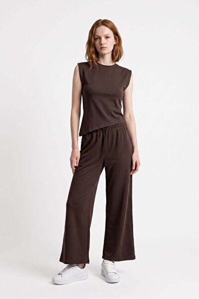 HAKKE Padded Asymmetrical Side Slit Model Set