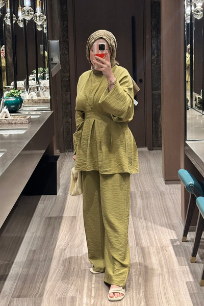 müqofficial Avena Pleated Suit - Oil Green