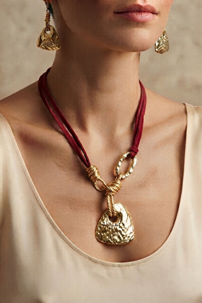 PETEK AKSESUAR Nubuk Leather Metal Style Necklace Earring Set