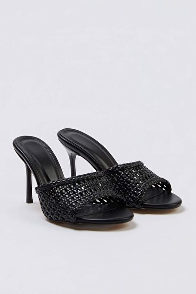 TRENDYOL SHOES Μαύρα πλεκτά γυναικεία κλασικά παπούτσια με τακούνι