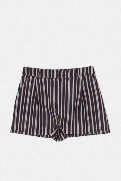 Trendyol Collection شورت قصير مخطط باللون البني متعدد الألوان بمظهر الكتان وب...