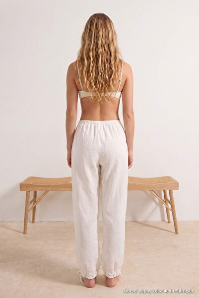 Trendyol Kollektion Weiße gewebte Strandhose aus 100 % Baumwolle TBESS26PL00019