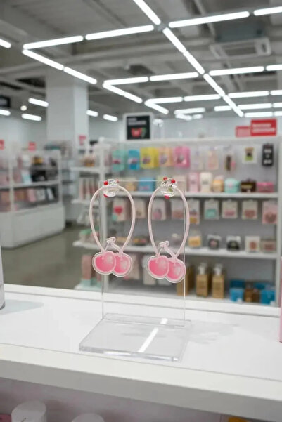 Miniso مجموعة مشابك شعر مرخصة بتصميم فواكه مزينة بالخرز - قطعتان