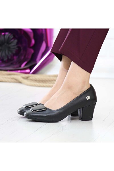 Nesil Shoes حذاء نسائي كاجوال بكعب ليزر أسود من Desca 220
