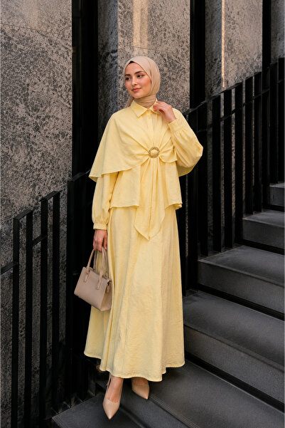 naitre Cape Detailed Buckle Detailed Hijab Set