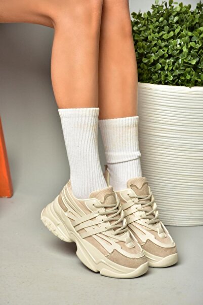 Fox Shoes س973602404 حذاء رياضي من القماش البيج بنعل سميك