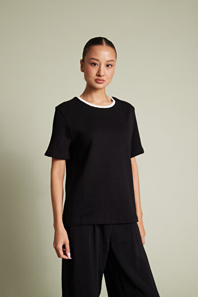 Avrile Women's Contrast Collar Detail T-Shirt Black