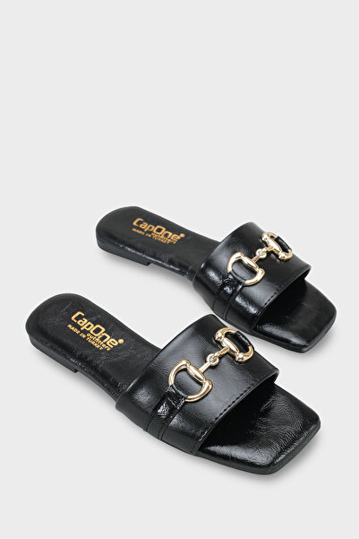 Capone Outfitters Women's Short Heeled Slippers with Metal Look Accessories a...