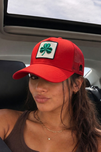 all hats قبعة سائق الشاحنة المطرزة من Yonca - قبعة شبكية بتفاصيل مطرزة