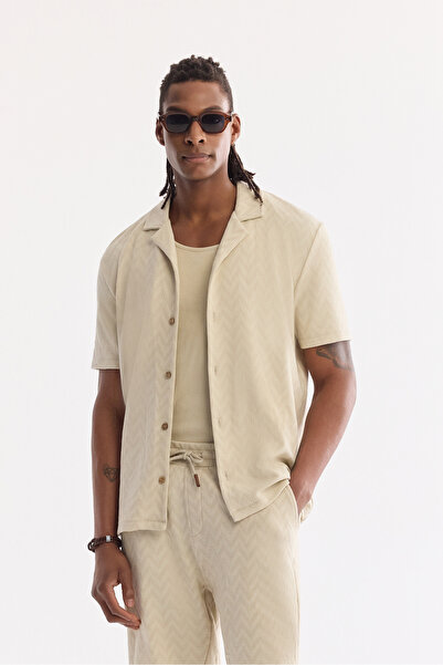 Avva Men's Beige Apaj Collar Jacquard Easy-Iron Short Sleeve Regular Fit Shir...