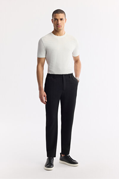 Avva بنطلون رجالي أسود بجيوب جانبية وخصر مطاطي مريح وقابل للتمدد بقصة ضيقة A5...