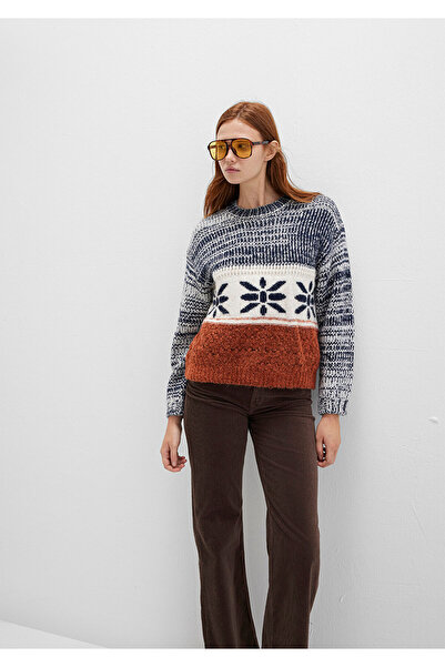 Mavi Pullover mit Schneeflocken-Details und Blockfarben, lockere Passform / b...