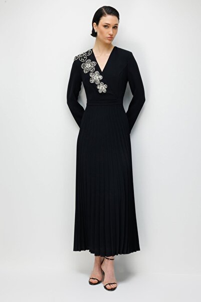 Rain and River Double-Breasted Pilisoley Floral Patterned Long Dress with Sto...