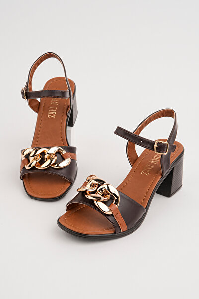 Madam Tarz Bln-500 Thick Heel Buckle Detail Sandals