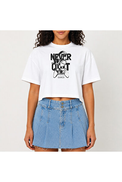 URBANTRENDSTORE Crop T-shirt με λευκό σχέδιο, άνετη εφαρμογή, ακατέργαστη κοπ...