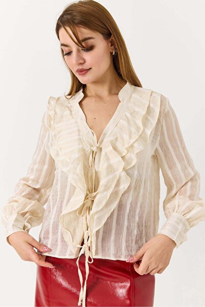Raneel Kazançlı Alışveriş Women's ruffle trim tie-front blouse - cream