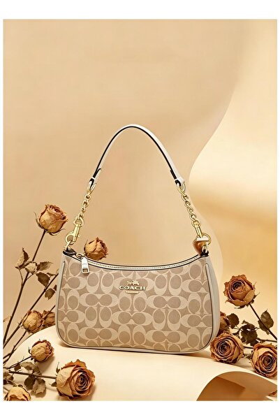 By Coach حقيبة كتف تيري بتصميم كلاسيكي وطباعة مميزة، حقيبة يد متعددة الاستخدامات