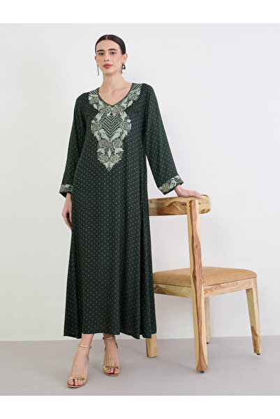 Amirah By Styli Green Embroidered A-Line Jalabiya
