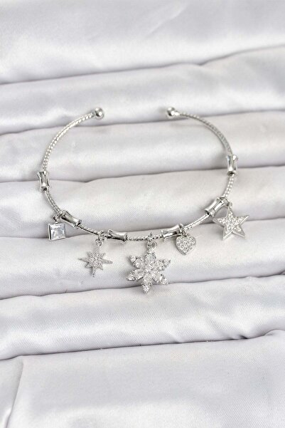 Inure Jewelry سوار نسائي من النحاس الفضي اللون مع تفاصيل على شكل زهرة اللوتس