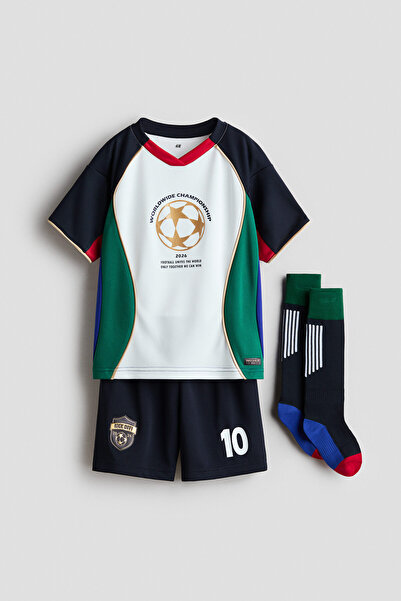 H&M 3 Parçalı Futbol Seti