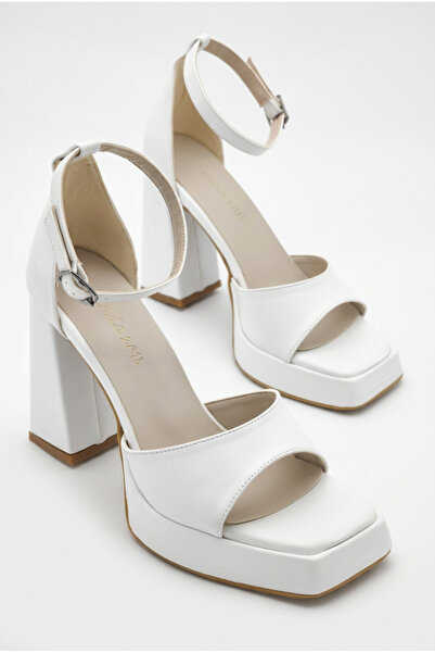 Shoesers حذاء نسائي بتصميم خاص بكعب منصة وحزام واحد، حذاء فستان سهرة، حذاء فس...