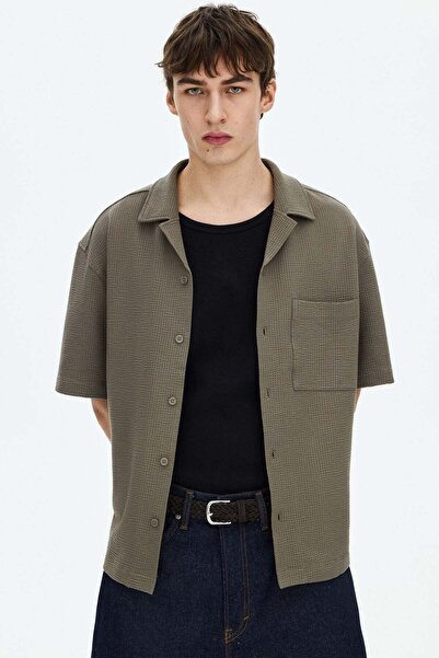 H&M قميص ريزورت وافل بقصة مريحة