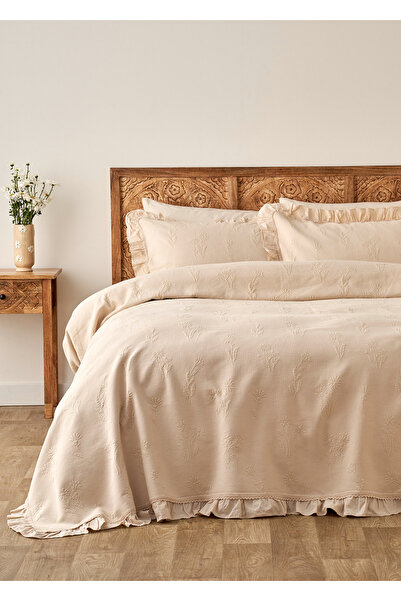 Bella Maison 100% Cotton Daisy Jacquard Double Bedspread Set Beige (240X260 cm)
